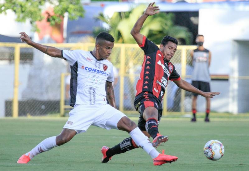 Vitória vence o Oeste por 3x1 no Barradão