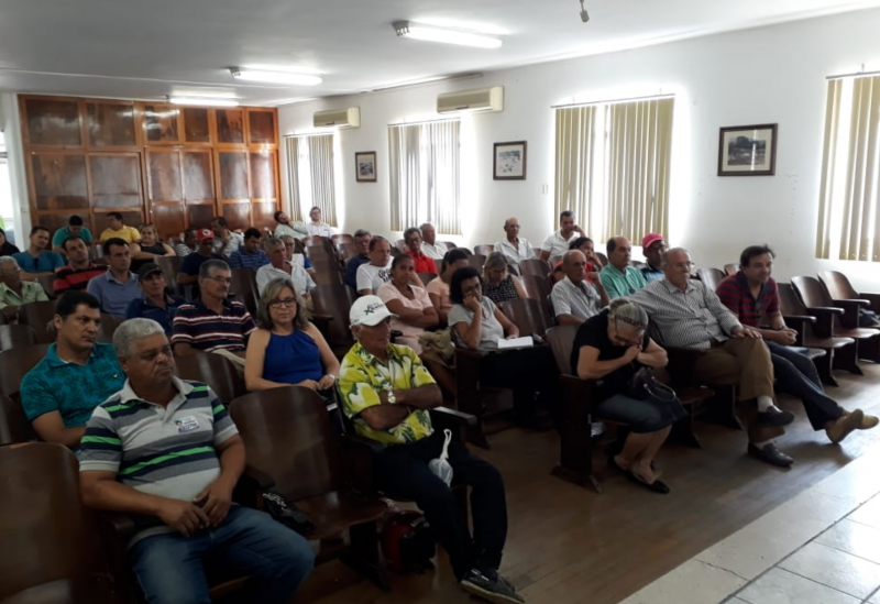 Brumado: CMDS promoveu debate para apresentação dos candidatos a deputado estadual; apenas um candidato compareceu 