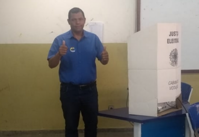 Ciano Filho, candidato a deputado federal, votou em Vitória da Conquista