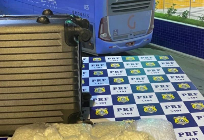 Conquista: PRF prende passageira de ônibus com 45 mil comprimidos da droga usada no golpe 'Boa Noite Cinderela'