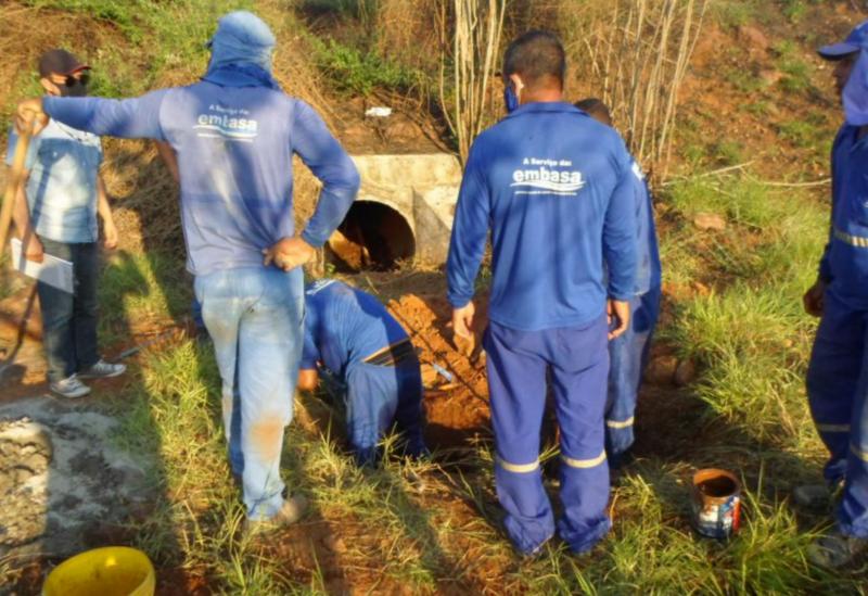 Embasa descobre e retira 'gatos' às margens da BA 148, em Brumado