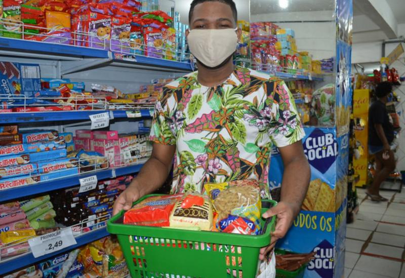 Estado efetua pagamento da quarta parcela do vale-alimentação estudantil na próxima segunda-feira (26)