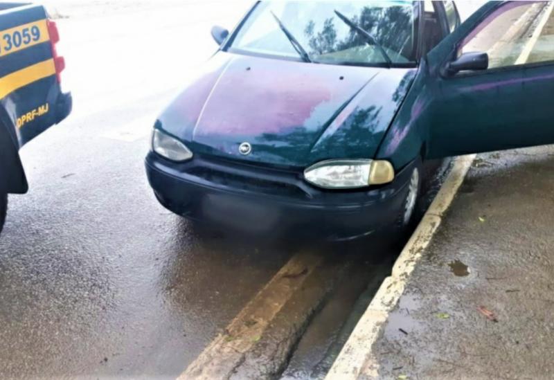 Pálio com quase R$ 20 mil em multas é apreendido em Vitória da Conquista (BA)