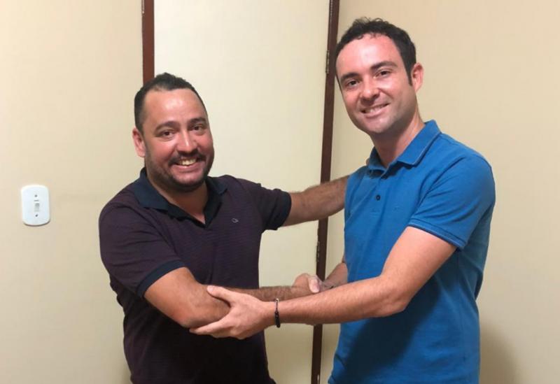 Principal liderança do Democratas na região,  Fabrício Abrantes  recebe apoio de novos filiados ao partido 