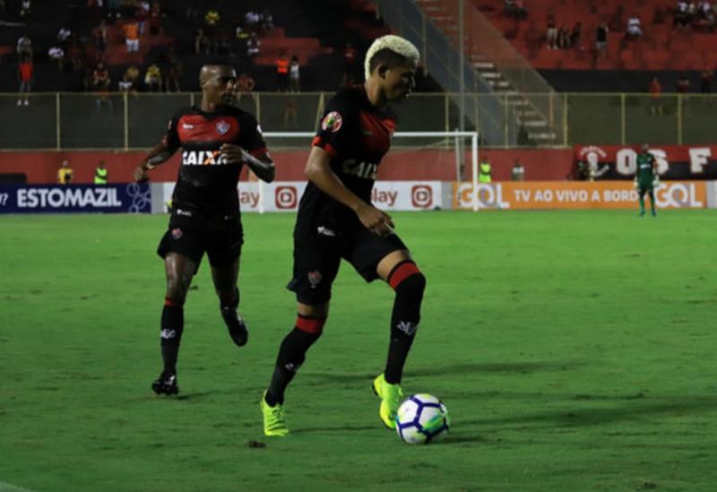 Vitória perde por 2 a 1 para o Atlético-PR