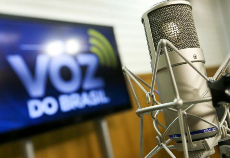 Voz do Brasil voltará a ter horário fixo, decide STF
