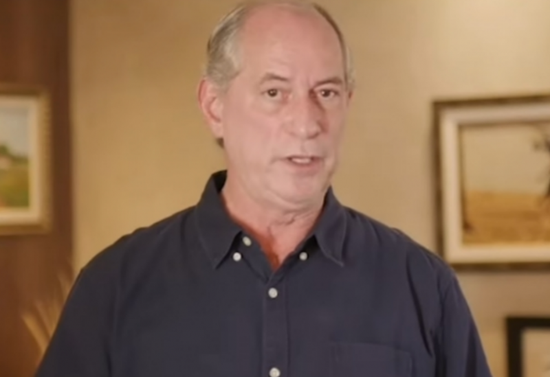 Ciro segue o PDT e anuncia apoio a Lula no 2º turno