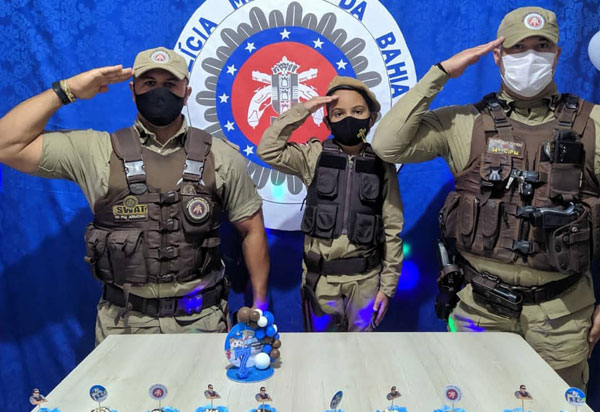 Ituaçu: Polícia Militar comemora aniversário de 07 anos no garoto Gabriel