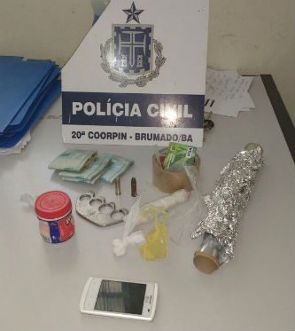 Brumado: Polícia Civil prende casal com drogas no Bairro Baraúnas