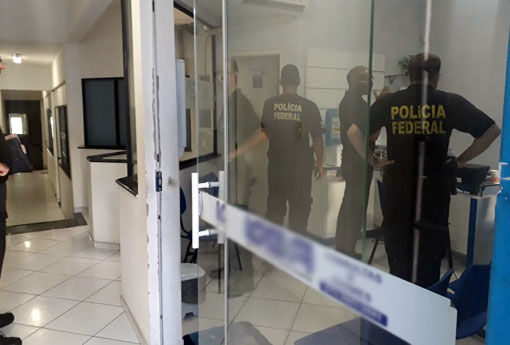 PF faz buscas em Brumado contra desvio de verbas do programa de glaucoma