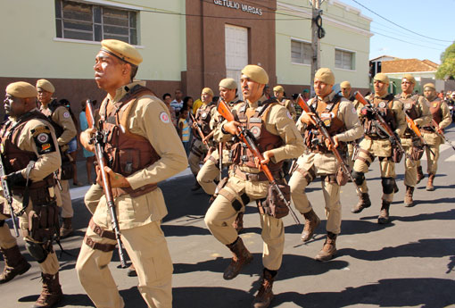 Rui anuncia novo concurso com 2,8 mil vagas para PM e Bombeiros