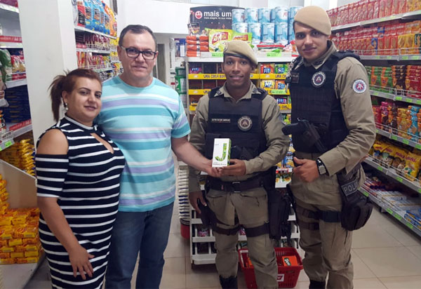 Comerciantes doaram smartphone ao Destacamento de Polícia Militar de Ibicoara