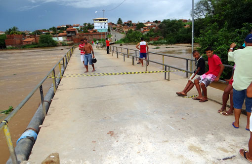 Vereador Weliton Lopes busca construção de nova ponte ligando os bairros São Jorge, Brisa I e II e Dr. Juracy 