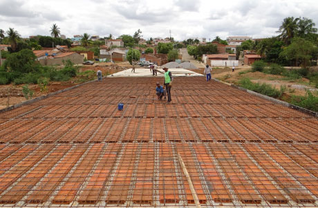 Brumado: Obra de construção da Ponte que interliga o Centro ao São Felix em andamento