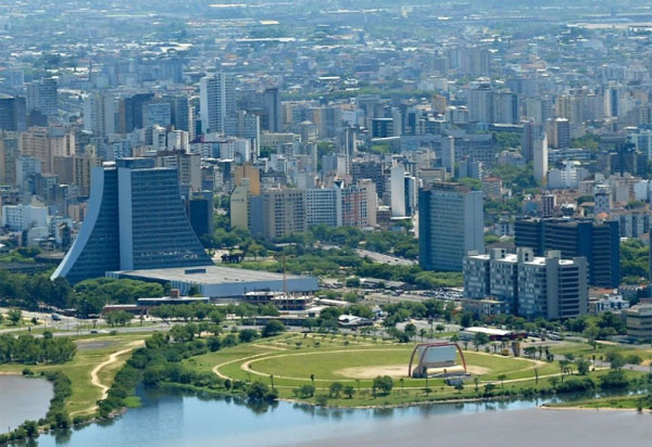 Previsão do tempo em Porto Alegre bem como em outras cidades