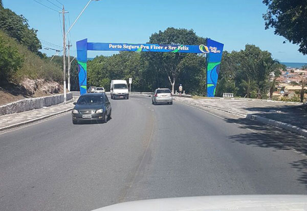 Decreto autoriza atividades de ambulantes de turismo, passeios no mar e eventos em Porto Seguro