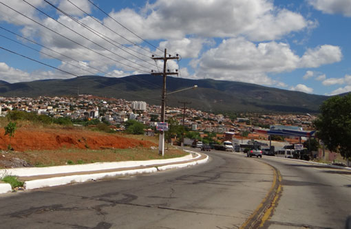 Brumado: Bandidos armados assaltam posto de combustíveis