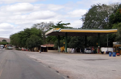 Brumado: Criminosos assaltam Posto de Combustíveis e agridem frentista