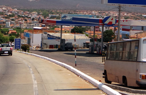 Brumado: Posto de Combustíveis é assalto; bandidos rendem funcionários e levam todo o dinheiro