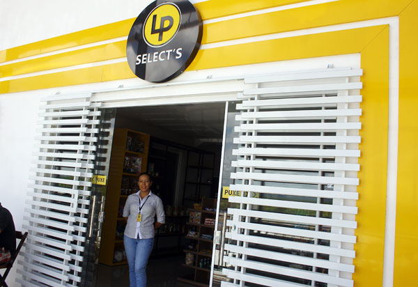 Posto Meira II: conheça a loja de conveniência LP Select’s