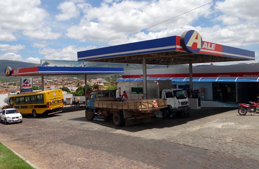 Brumado: Abasteça seu veículo no no Posto Meira