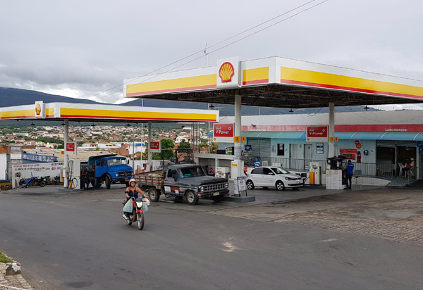  Brumado: Abasteça seu veículo no Posto Meira