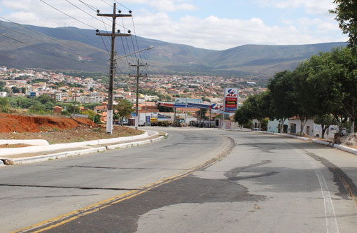 Brumado: Bandidos armados assaltam posto de combustíveis