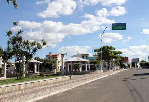 Brumado: comunicado que circula em grupos de WhatsApp convoca  proprietários de veículos para mobilização na Praça da Prefeitura