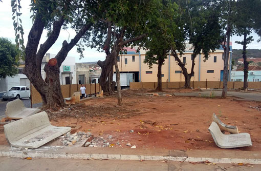 Brumado: Obras na Praça do Jurema foram iniciadas