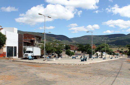 Brumado: Eleição para nova diretoria da Associação de Moradores do Bairro Olhos D'Água foi suspensa
