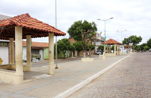 Praça João Romão terá iluminação intensificada