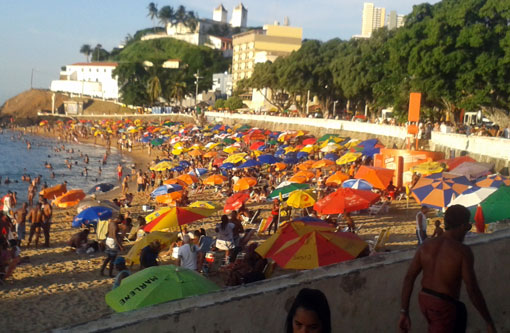 Bahia espera receber 5,6 milhões de turistas no verão