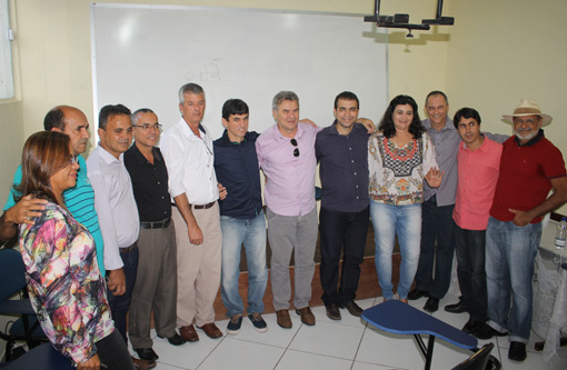 Eleições: Alessandro Lôbo anuncia Carlinhos Moura pré-candidato a vice em sua chapa