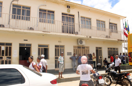 Dom Basílio: município lança edital de Concurso Público