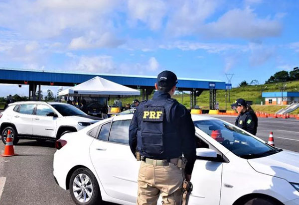 Polícia Rodoviária Federal da Bahia realiza a 'Operação Tiradentes 2022'
