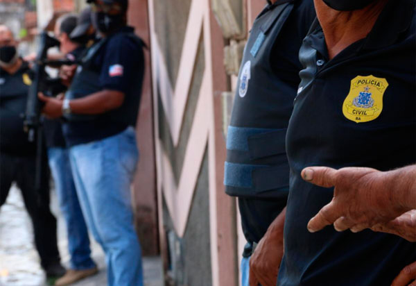 Acusado de abusar sexualmente de garoto tem mandado cumprido