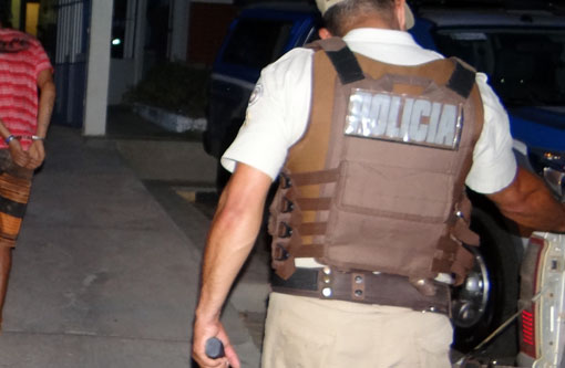 Brumado: homem é preso após roubar celular de transeunte próximo a Praça da Prefeitura