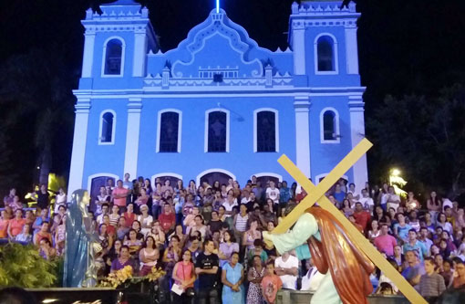 Brumado: Comunidade Católica promove a tradicional procissão do encontro da Semana Santa