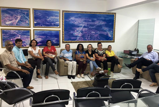 Professores e prefeito Aguiberto entram em acordo e Plano de Carreira deve ser aprovado ainda esta semana