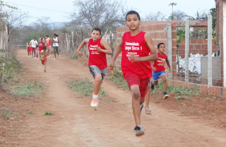 Brumado: Crianças participam de projeto no Campo Seco