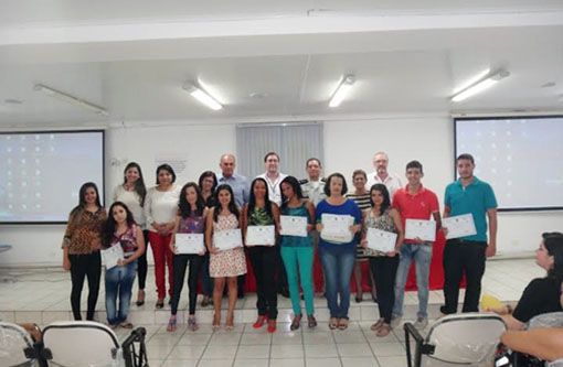 Brumado: Prefeitura realiza solenidade de entrega de certificados do Pronatec