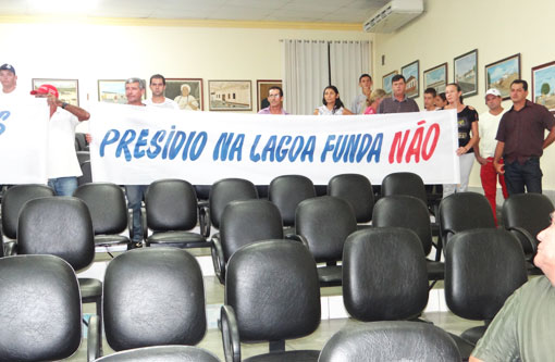 Brumado: Comunidade Lagoa Funda protesta contra a construção do Centro de Detenção Provisória