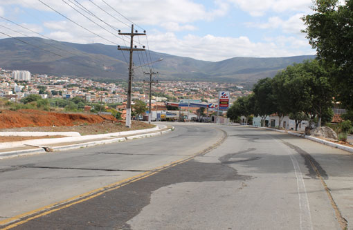 Brumado: posto de combustíveis na Avenida Coronel Santos foi alvo de bandidos