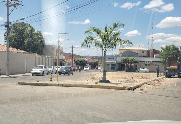 Brumado: Escola Municipal Lions Clube é demolida e dará lugar a praça 