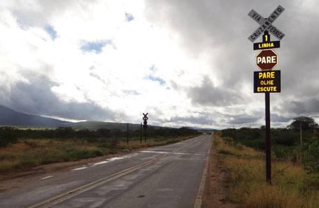 Brumado: Bandidos roubam carro do proprietário de Jornal no trecho de quebra-molas da BR-030