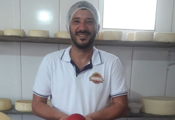 Queijeiro de Caetité, com produção de mais de 50 tipos de queijos, se torna destaque mundial