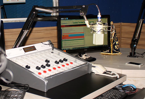 Comissão do Senado aprova projeto que amplia potência de rádios comunitárias