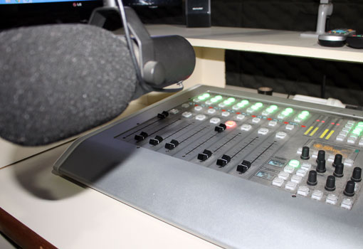 Câmara aprova projeto que retoma data para comemorar Dia do Radialista