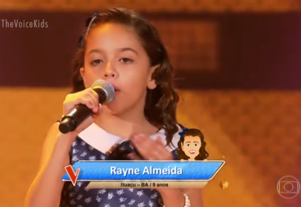 Ituaçuense Rayne Almeida brilha no The Voice Kids e é escolhida para integrar time da dupla Simone e Simaria