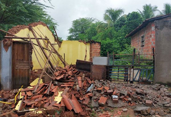 Casas danificadas pelas chuvas serão recuperadas no município de Brumado